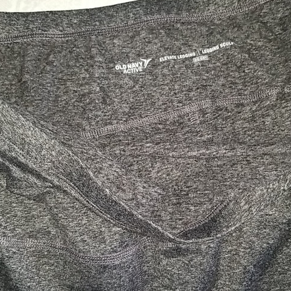 Old navy full coverage maternity leggings - Picture 2 of 2